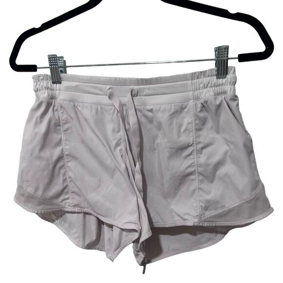 Lululemon Hotty Hot Low Rise Drawstring Athletic Running Shorts White Size 8 - Picture 1 of 12